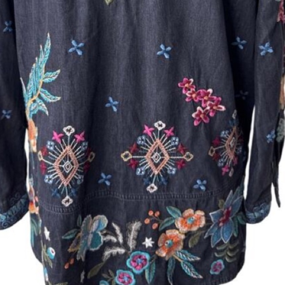 NWT - Johnny Was Black Francisca Floral Embroidered Shirt - PRICE IS FIRM - Picture 7 of 14